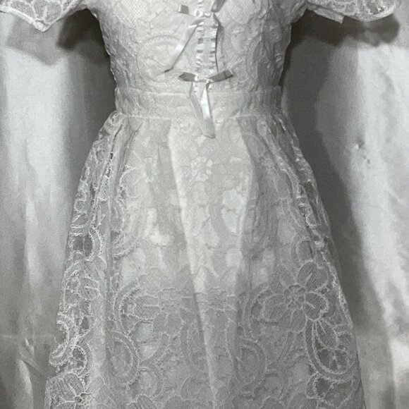 Dazy Vintage-Inspired White Lace Midi Dress Size S With Short Sleeves & Bow Acce - Picture 5 of 11